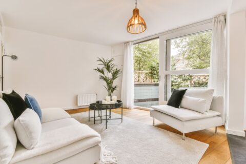 Chaleur estivale dans les logements sociaux : comment améliorer le confort thermique ?