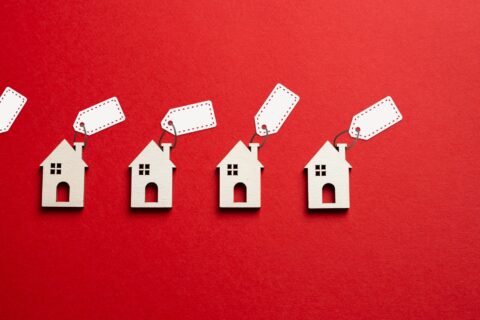 Immobilier : pourquoi les prix s’effondrent dans les grandes villes et où trouver les meilleures opportunités