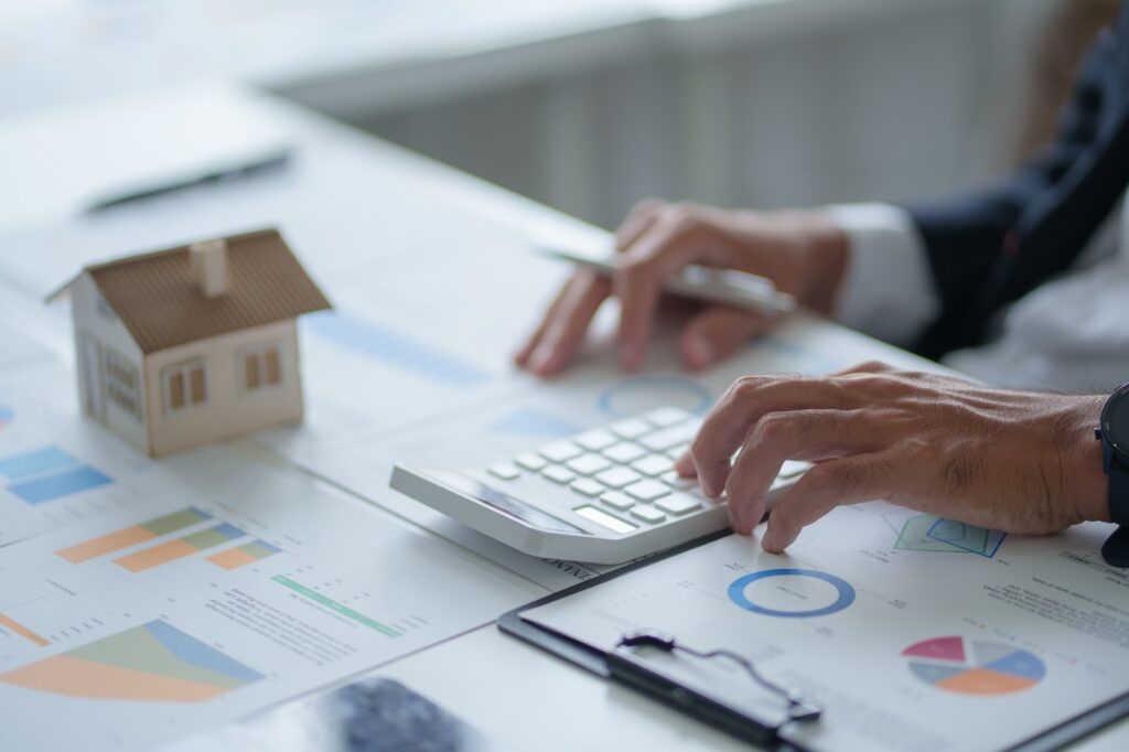 Comment le scandale Stéphane Plaza redessine l’avenir de son réseau d’agences immobilières