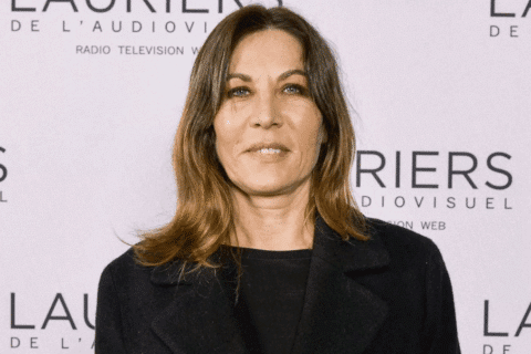 Après un drame familial, Mathilde Seigner trouve la paix dans le Sud