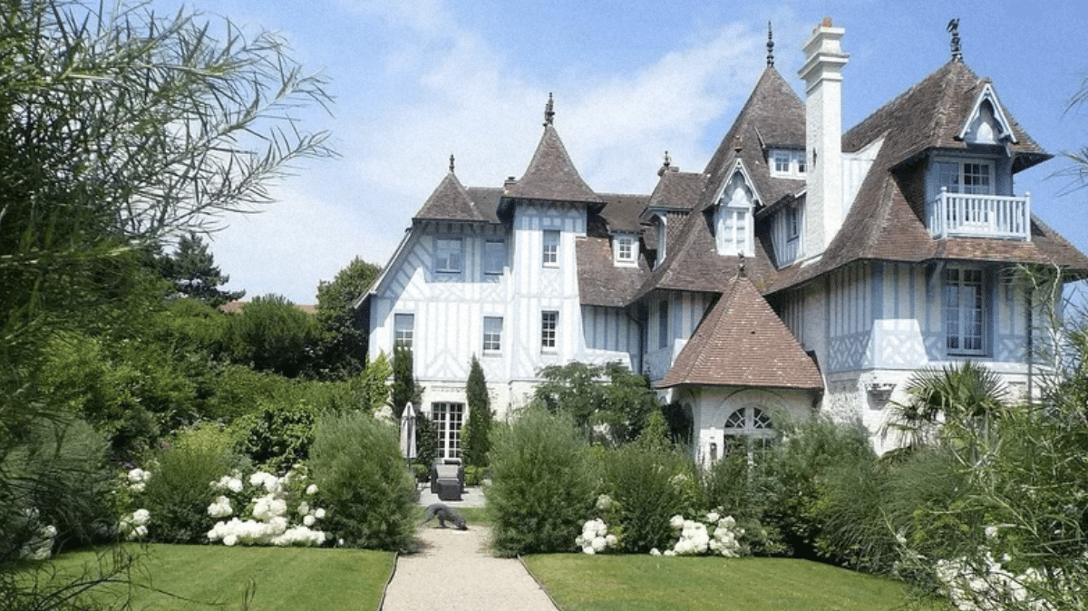 manoir-laurent-ruquier-villerville1