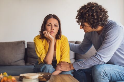 Un gouffre surgit dans leur jardin : le quotidien d’un couple normand bouleversé