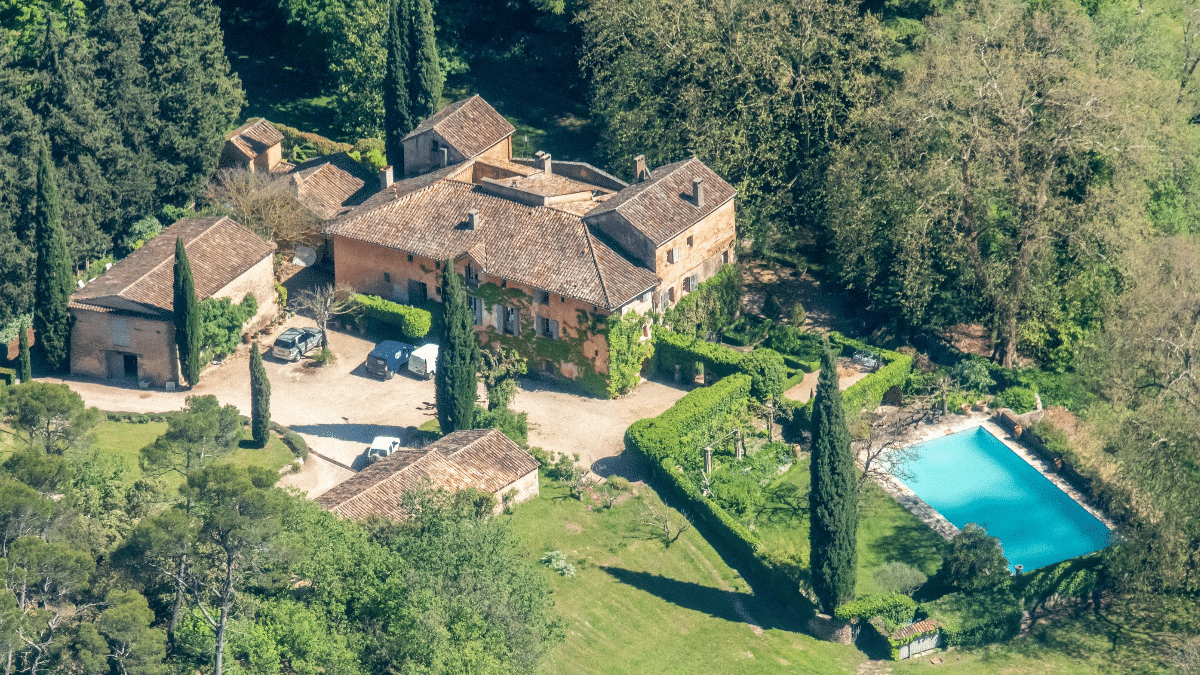 george-clooney-domaine-provence1