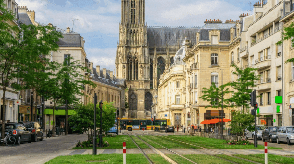 Comment ces locataires de Reims survivent sans chauffage ni eau chaude en plein hiver 2025