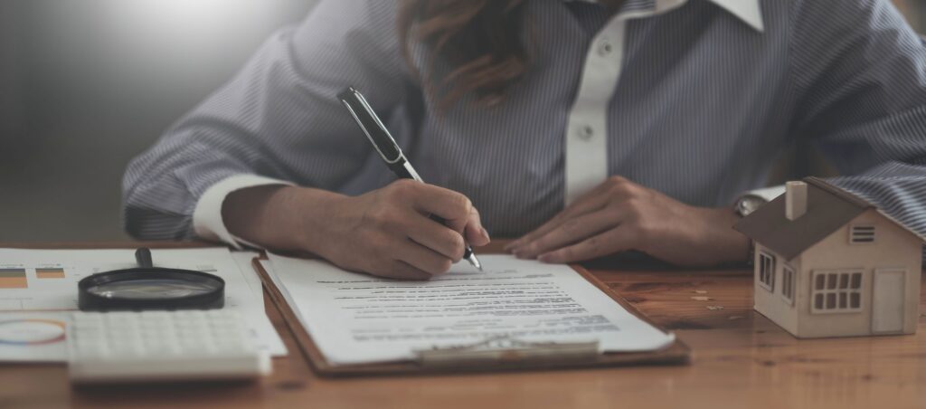 Crise des franchises Stéphane Plaza : quelles stratégies pour protéger votre entreprise ?