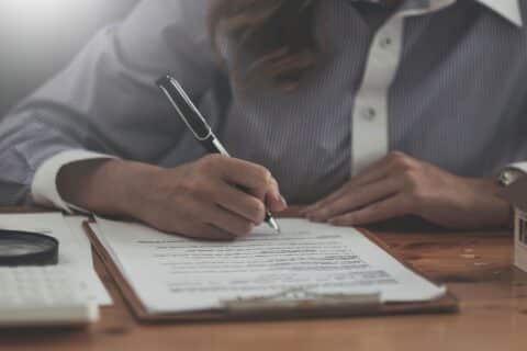 Crise des franchises Stéphane Plaza : quelles stratégies pour protéger votre entreprise ?