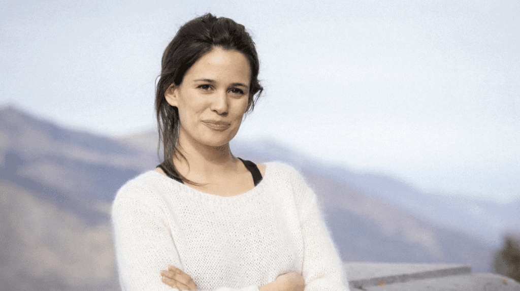 Loin des projecteurs, Lucie Lucas vit une vie paisible en Bretagne !