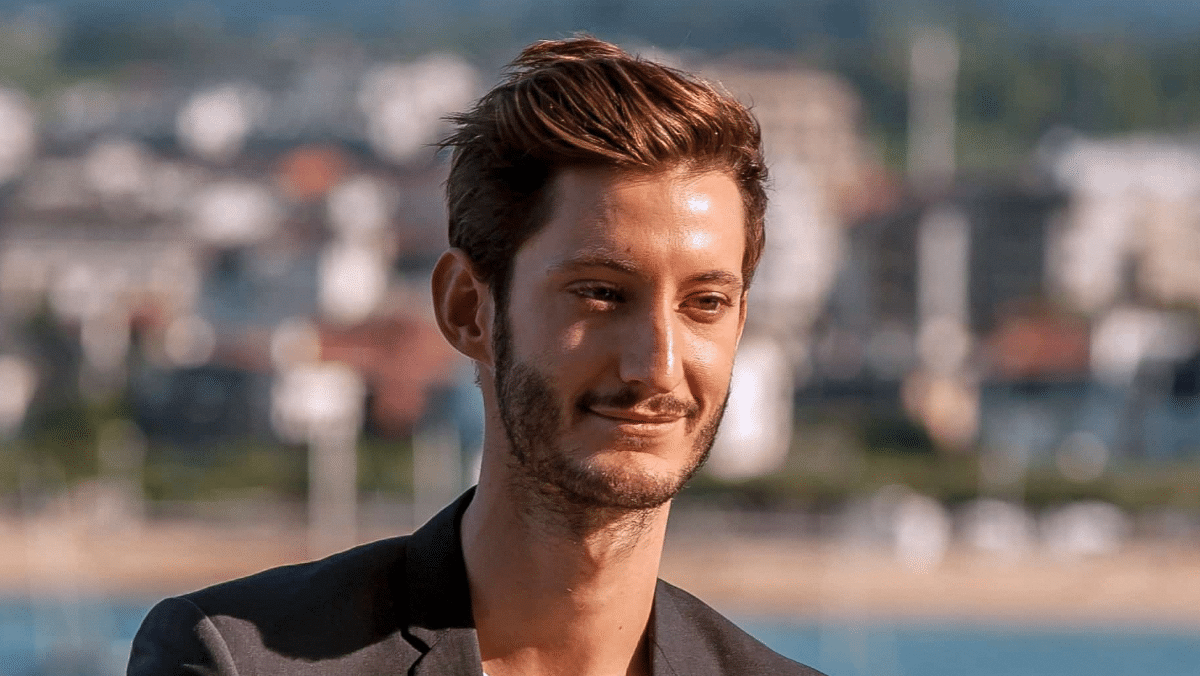 Pierre Niney Ile D Yeu
