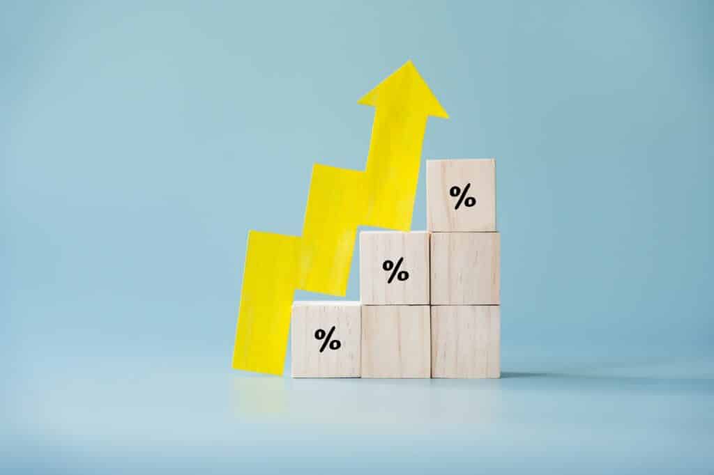 Hausse des taux en avril 2025 : comment réduire le coût total de votre crédit immobilier dès maintenant