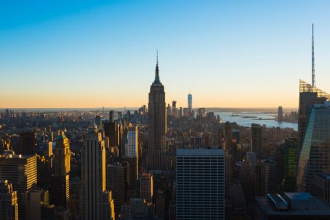 Les points clés à considérer avant d’acheter un bien immobilier à l’étranger