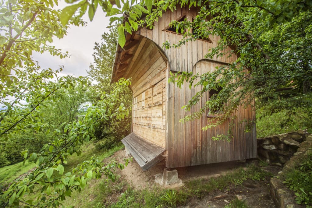 Abris bois jardin : la solution simple pour booster valeur patrimoniale et retour sur investissement