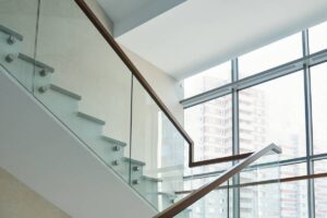Pourquoi choisir le garde-corps en verre pour votre projet ?