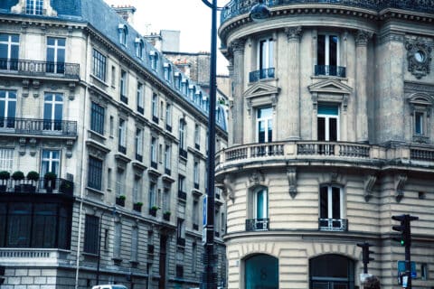 Crédit immobilier : la hausse surprise des taux en avril change tout pour les acheteurs