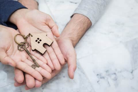 Immobilier solidaire : comment réduire ses impôts tout en donnant du sens à son épargne