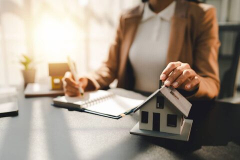 Taux immobiliers : comment décrypter leur évolution pour mieux emprunter ?