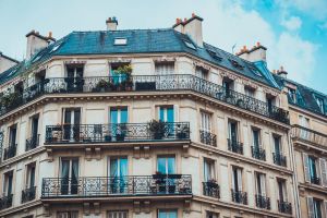 Encadrement des loyers à Paris : jusqu’où les propriétaires peuvent-ils augmenter leurs loyers en 2026-2027 ?