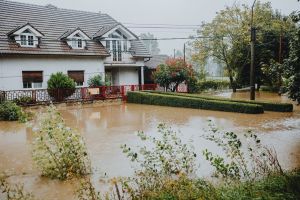 Tempête, grêle, inondation : votre assurance habitation couvre-t-elle les catastrophes naturelles ?