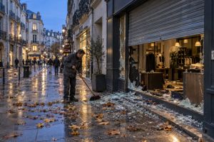 Aides sociales des pilleurs du 17 octobre : RSA et APL visés
