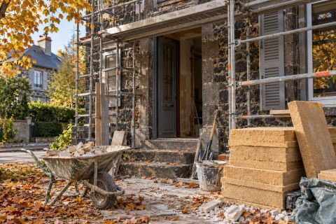 Rénovation complète de maison : le prix a pris 60 % en 5 ans